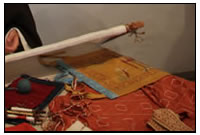 Zu den traditionellen Aufgaben der Nonnen geh&oumlrt die Herstellung aufw&aumlndiger Stickereien.